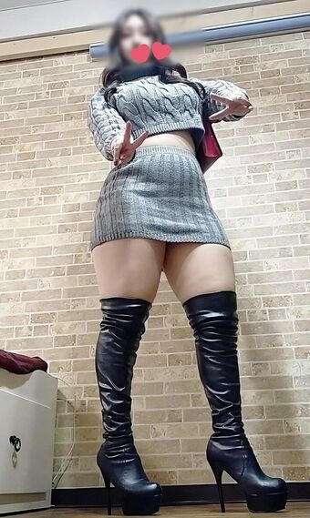 Nene_booty