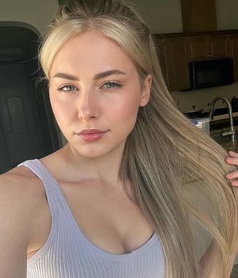 Nicki Taylor