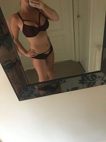 Nipsstrips Foto Nude Leaked OnlyFans 12