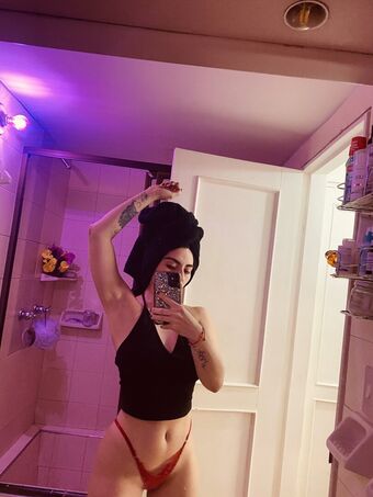 not_an_ordinary_girl