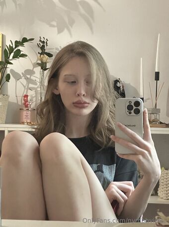 nymphviolet