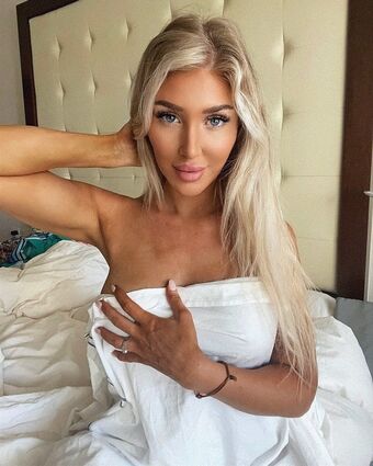 onlyhollydolly