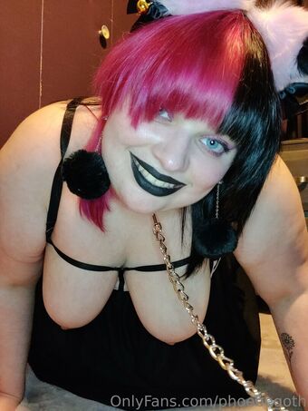 phoebegoth