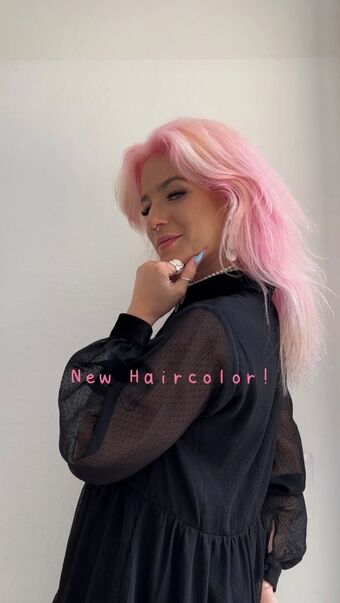 pinkarosalina