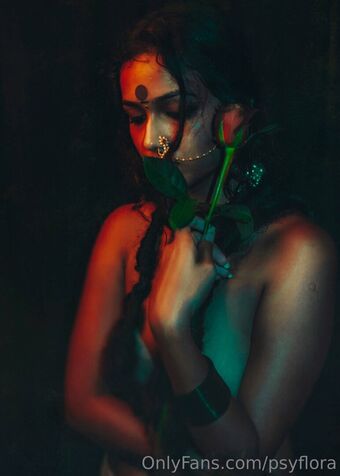 psyflorax Foto Nude Leaked OnlyFans 13