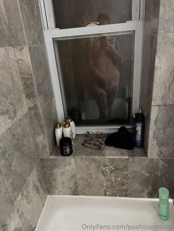 PushingUpRoses Foto Nude Leaked OnlyFans 424