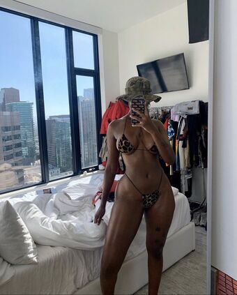 Raven Tracy