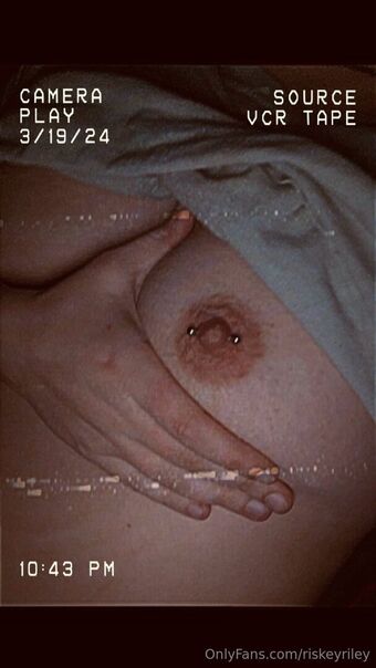 riskeyriley Foto Nude Leaked OnlyFans 2