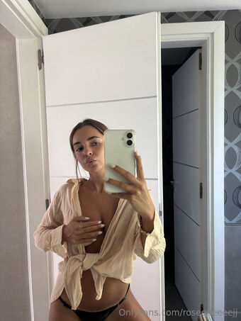 roseeeejj Foto Nude Leaked OnlyFans 9