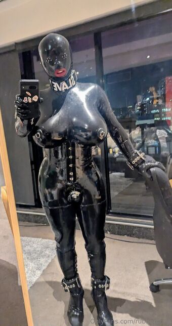 rubberbuns Foto Nude Leaked OnlyFans 24