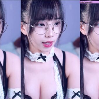 s201111 Foto Nude Leaked OnlyFans 24