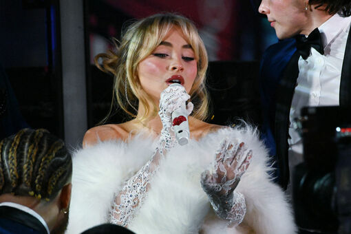 Sabrina-carpenter