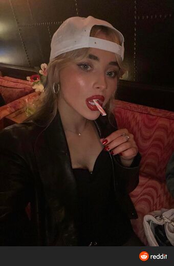 Sabrina-carpenter