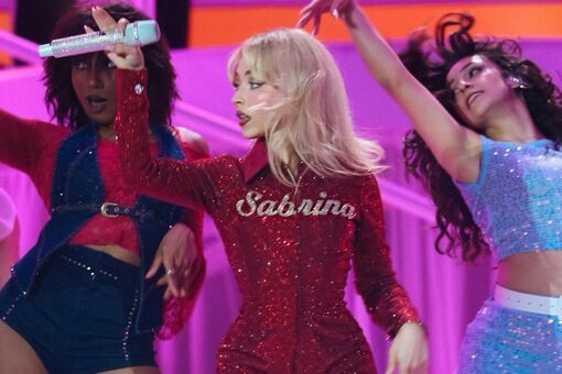 Sabrina-carpenter