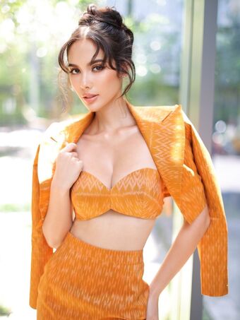Saffron Maya Snook