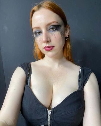 Samantha Quick