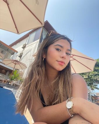 sarablakelyx