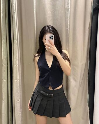 Sarah Hwang