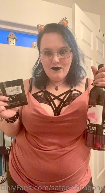 satanicdragonwitch Foto Nude Leaked OnlyFans 19
