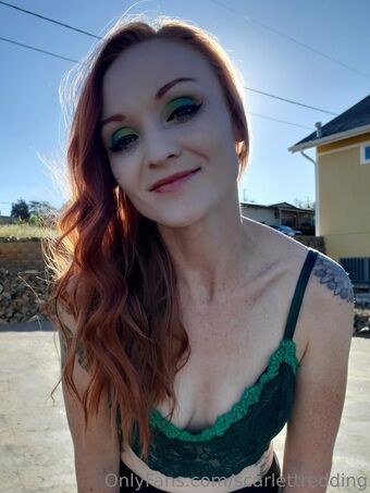 scarlettredding