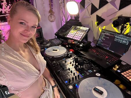 Sintica Foto Nude Leaked OnlyFans 67