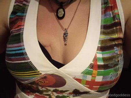 slightlymutilatedgoddess