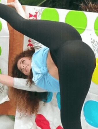 Sofie Dossi