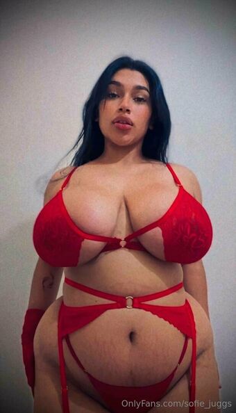 sofie_juggs
