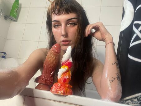 spacey-alien Foto Nude Leaked OnlyFans 4