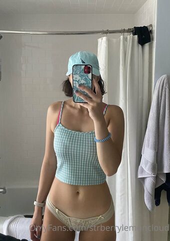 strberrylemoncloud Foto Nude Leaked OnlyFans 28