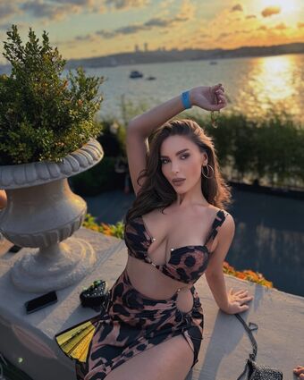 suna Foto Nude Leaked OnlyFans 49