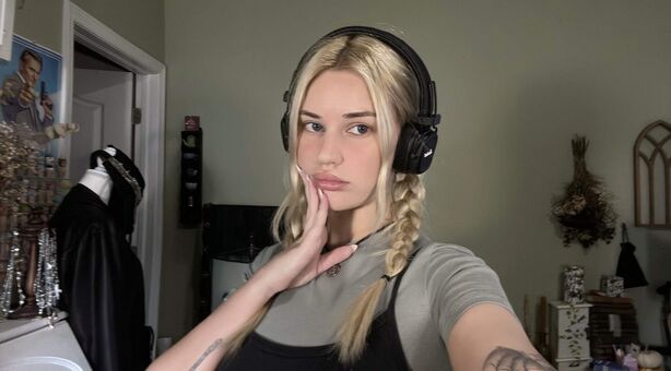 Swordgirlfriend Foto Nude Leaked OnlyFans 69