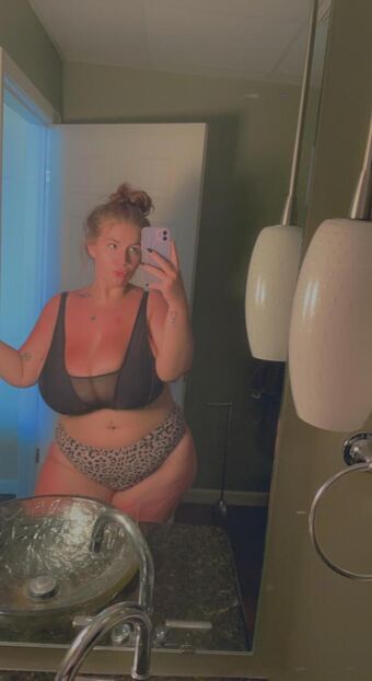 Tabitha R