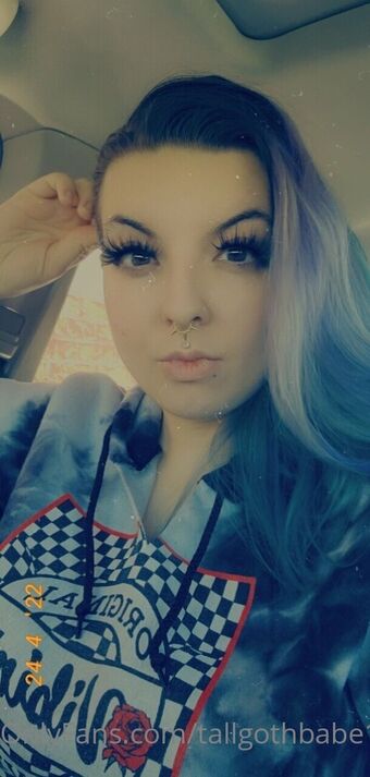 tallgothbabe14
