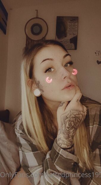 tattedprincess1998