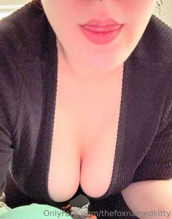 thefoxnamedkitty