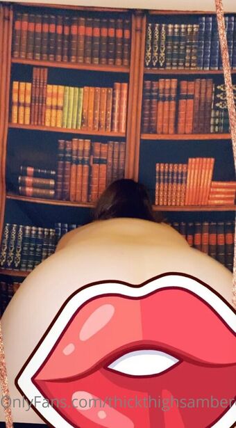 thickthighsambereyes