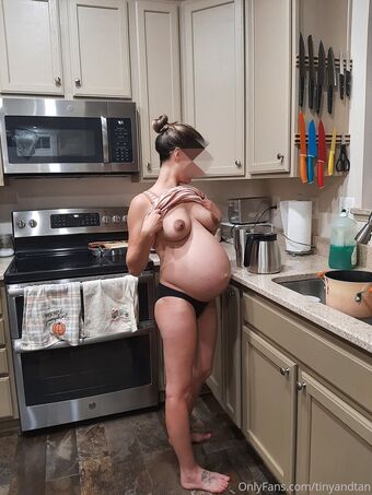 tinyandtan Foto Nude Leaked OnlyFans 32