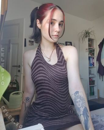 typicallylotti Foto Nude Leaked OnlyFans 20