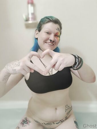 urghostgurl666