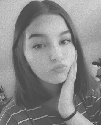 valya_