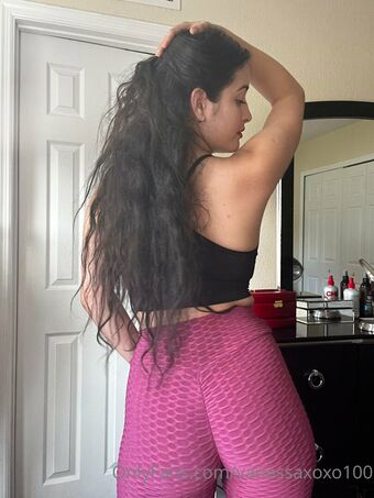 vanessaxoxo100