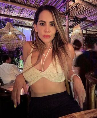 Vania Dominguez