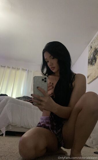 Victorialeeann
