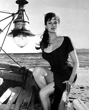 Vintage Starlets