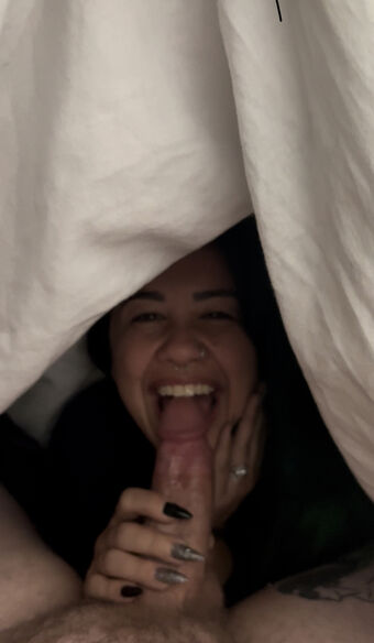 Wecallhervanessa