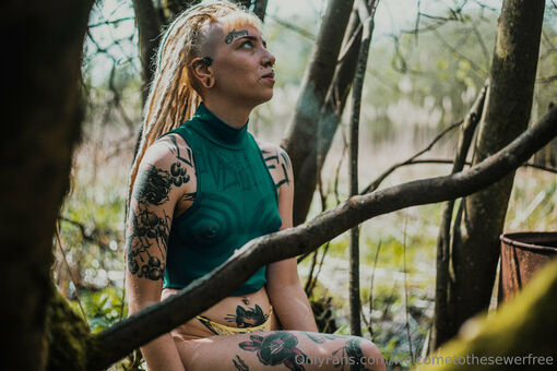 welcometothesewerfree