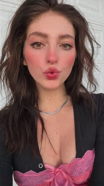 Willow Shields Foto Nude Leaked OnlyFans 218