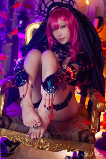楊衣 YangYi