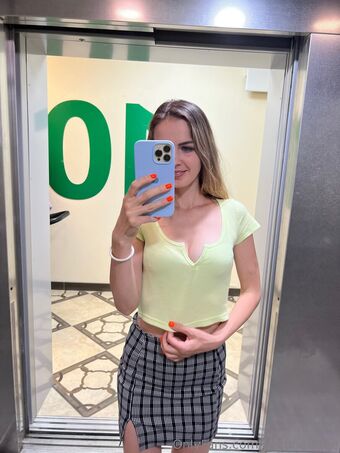 yesoneefree Foto Nude Leaked OnlyFans 18